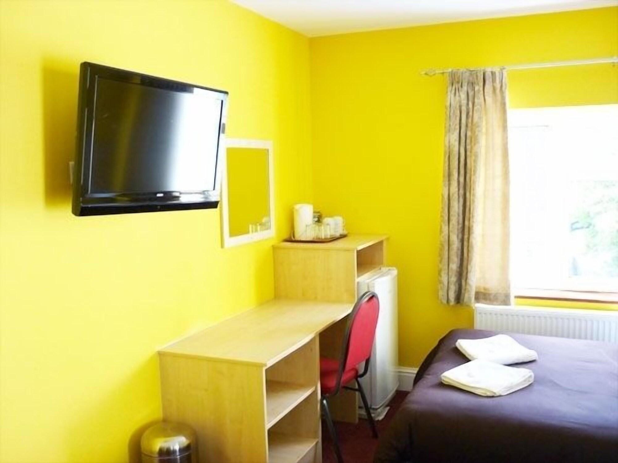Acton Town Hotel London Exterior foto