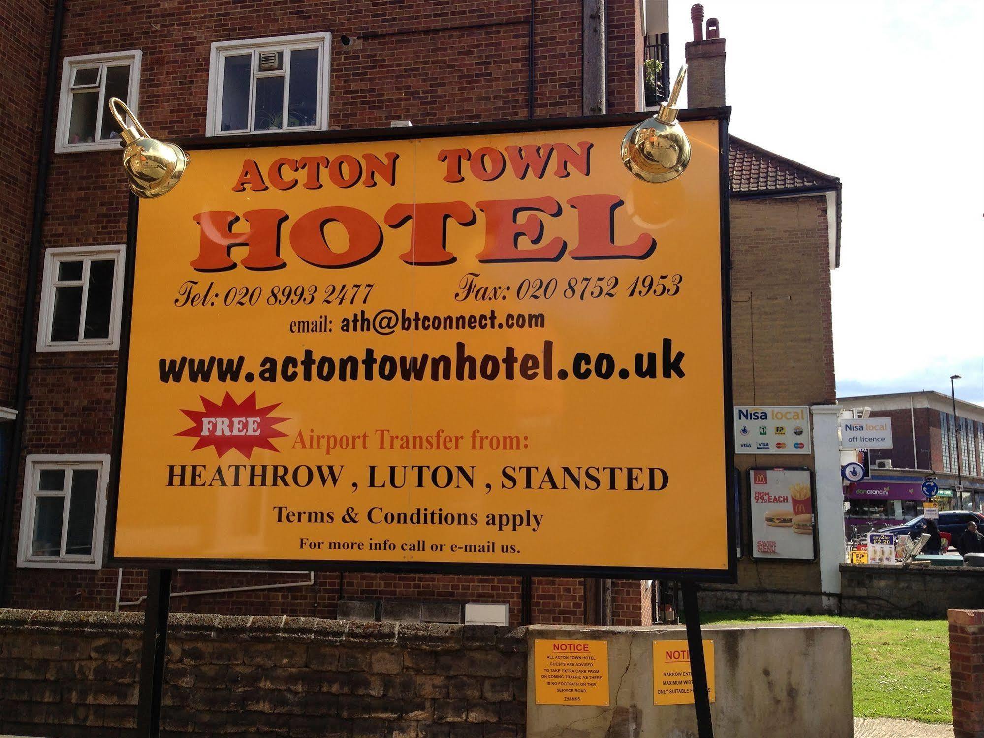 Acton Town Hotel London Exterior foto